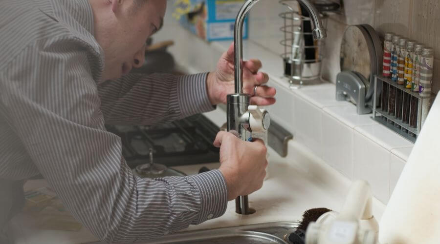 Professional emergency plumbing in Roxbury, ME